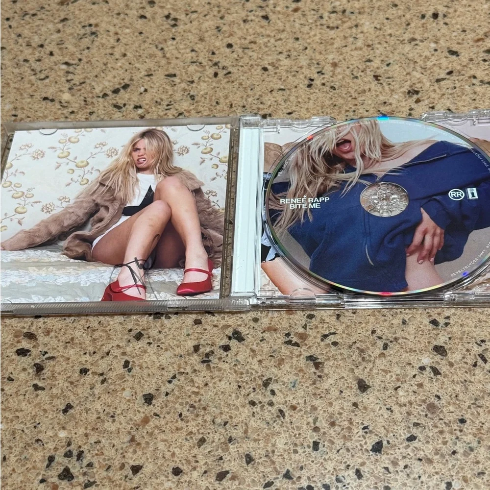 Renee Rapp signed cd - Picture 2 of 3